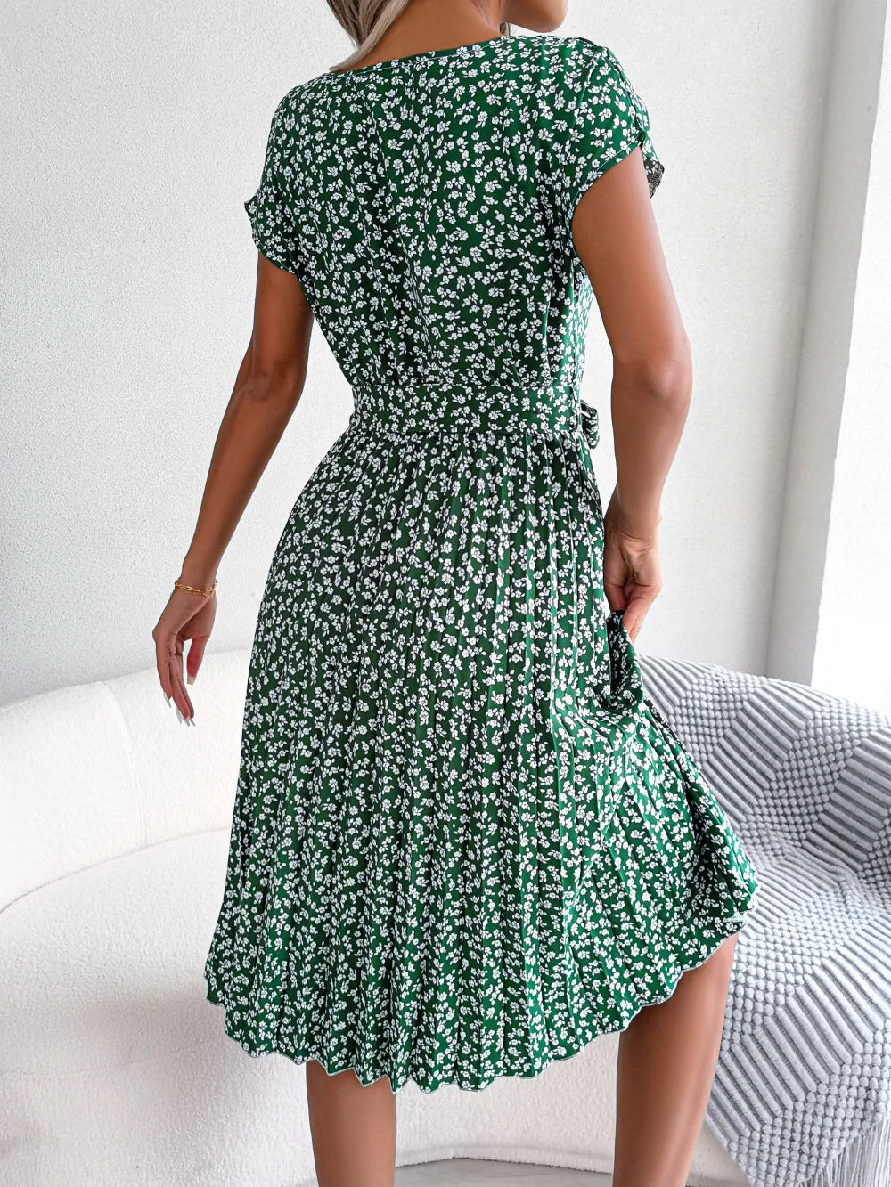 Vestido Aurora Africana – Elegância Floral de Verão