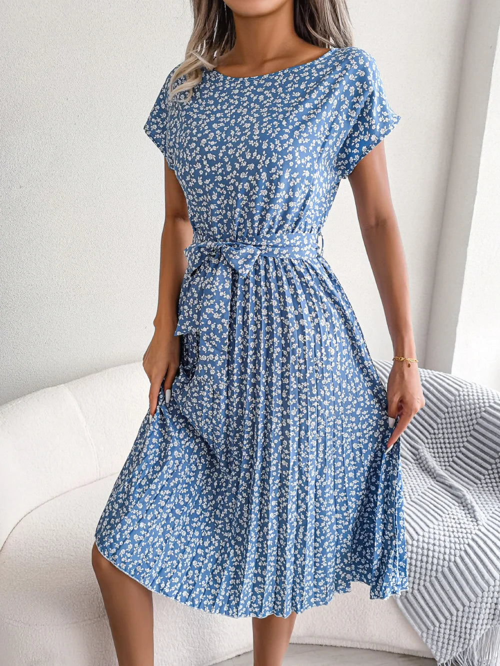 Vestido Aurora Africana – Elegância Floral de Verão
