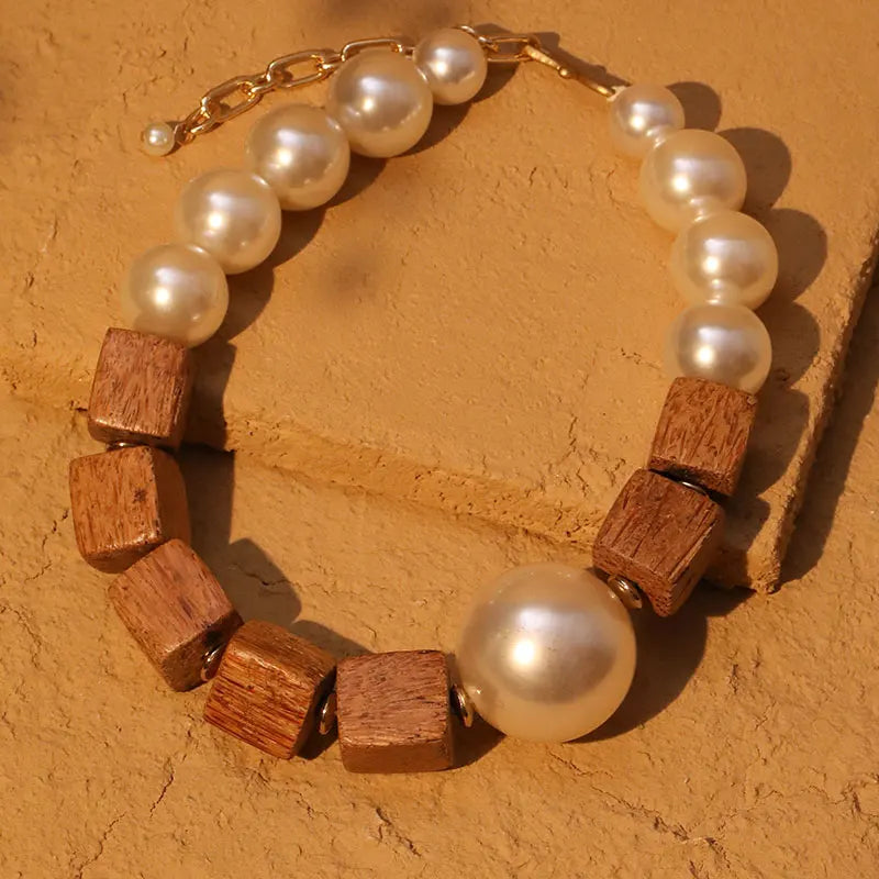 Colar Império Tribal – Contas Artesanais com Impacto