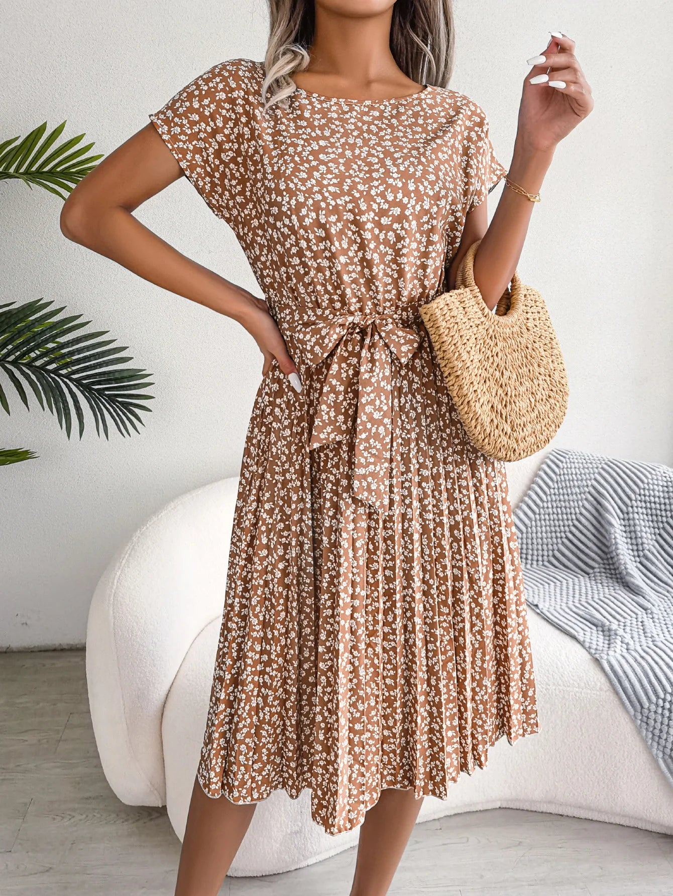Vestido Aurora Africana – Elegância Floral de Verão