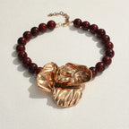 Colar Rosa Tribal – Impacto Africano em Vermelho & Preto