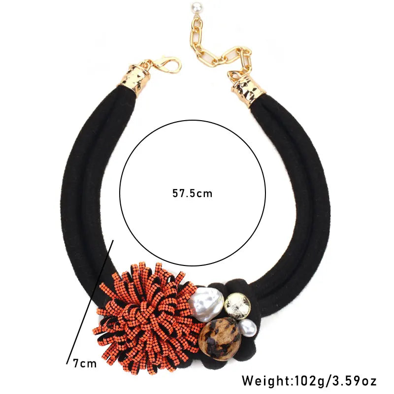 Colar Flor de Fogo – Elegância Africana em Vermelho