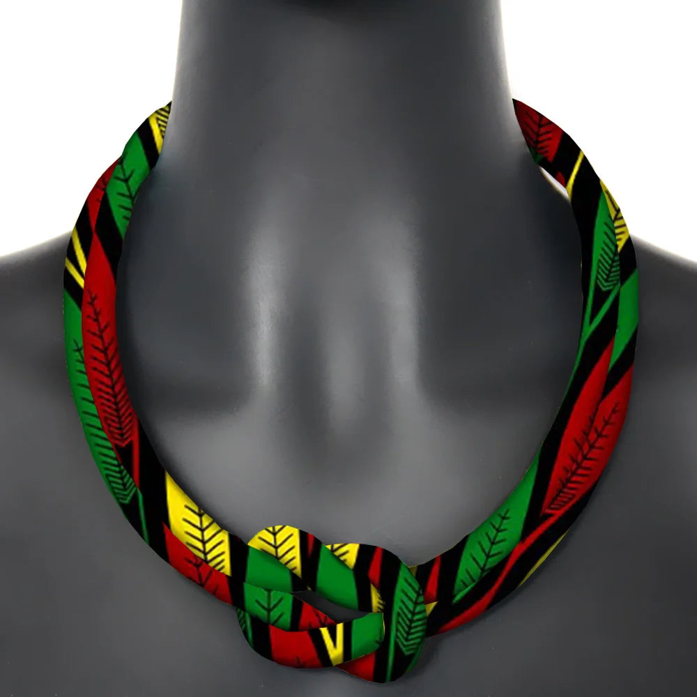 Colar Rainha Ancestral – Contas de Resina com Tecido Ankara