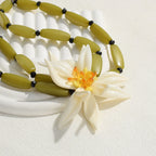 Colar Flor do Mar – Resina Boho com Contas Tropicais