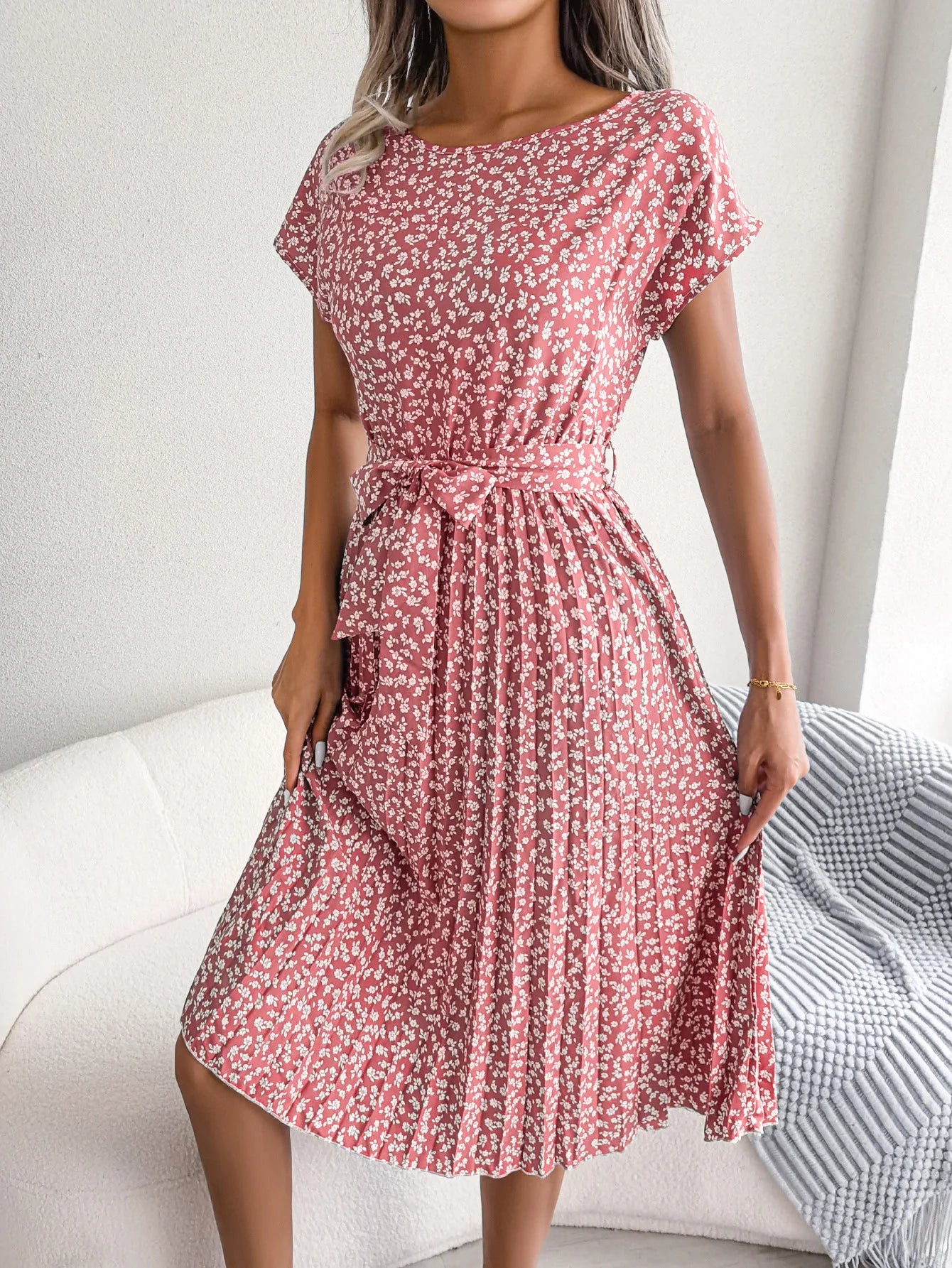 Vestido Aurora Africana – Elegância Floral de Verão