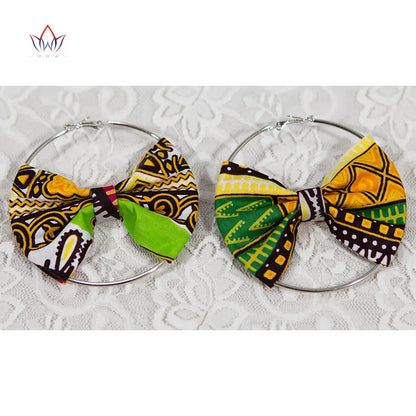 Brincos Essência Africana – Círculos Artesanais em Tecido Wax