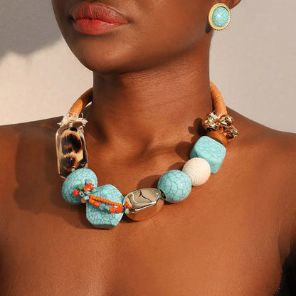 Colar Essência Boho – Contas Artesanais com Alma Africana